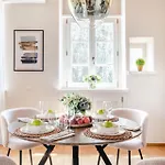 Appartement Letters From Contemporary 2 Bedrooms 2 Bathrooms