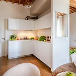 Letters From Contemporary 2 Bedrooms 2 Bathrooms Appartement