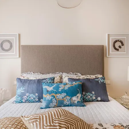 Letters From Contemporary 2 Bedrooms 2 Bathrooms *