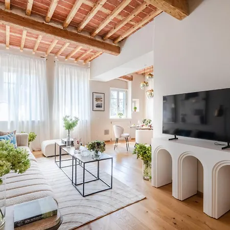 Letters From Contemporary 2 Bedrooms 2 Bathrooms * Lucca