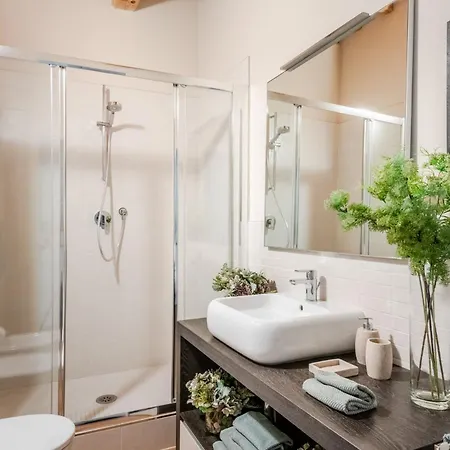 Letters From Contemporary 2 Bedrooms 2 Bathrooms Apartamento Lucca