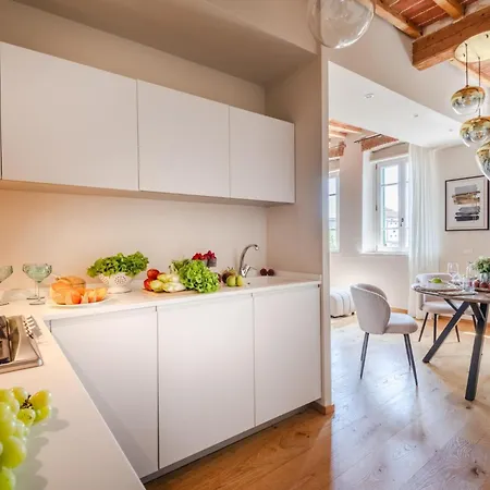 Letters From Contemporary 2 Bedrooms 2 Bathrooms Lucca